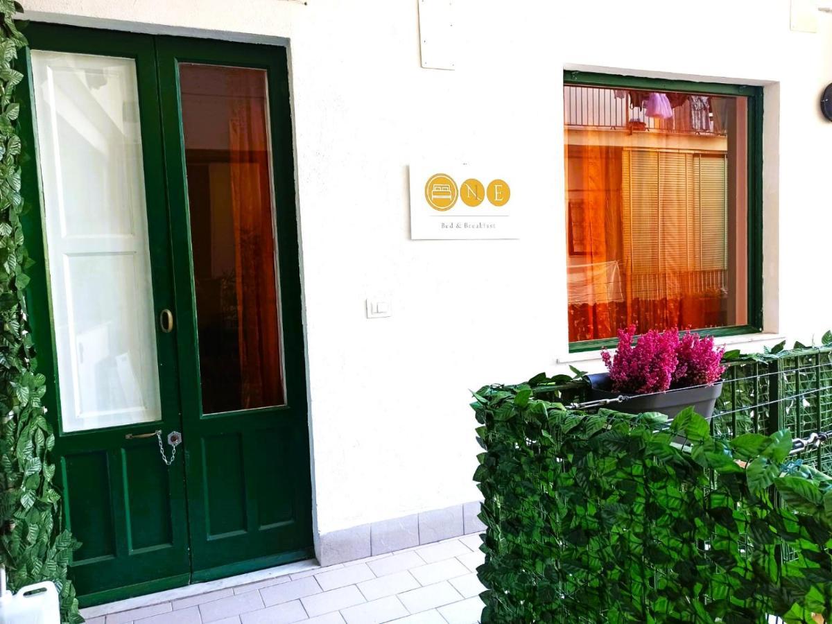 B&B One CTA Exterior foto